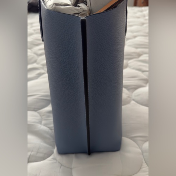 Tory Burch Perry Pebbled Leather Triple Compartment Tote Bluewood. New, No Tags. - Picture 7 of 10